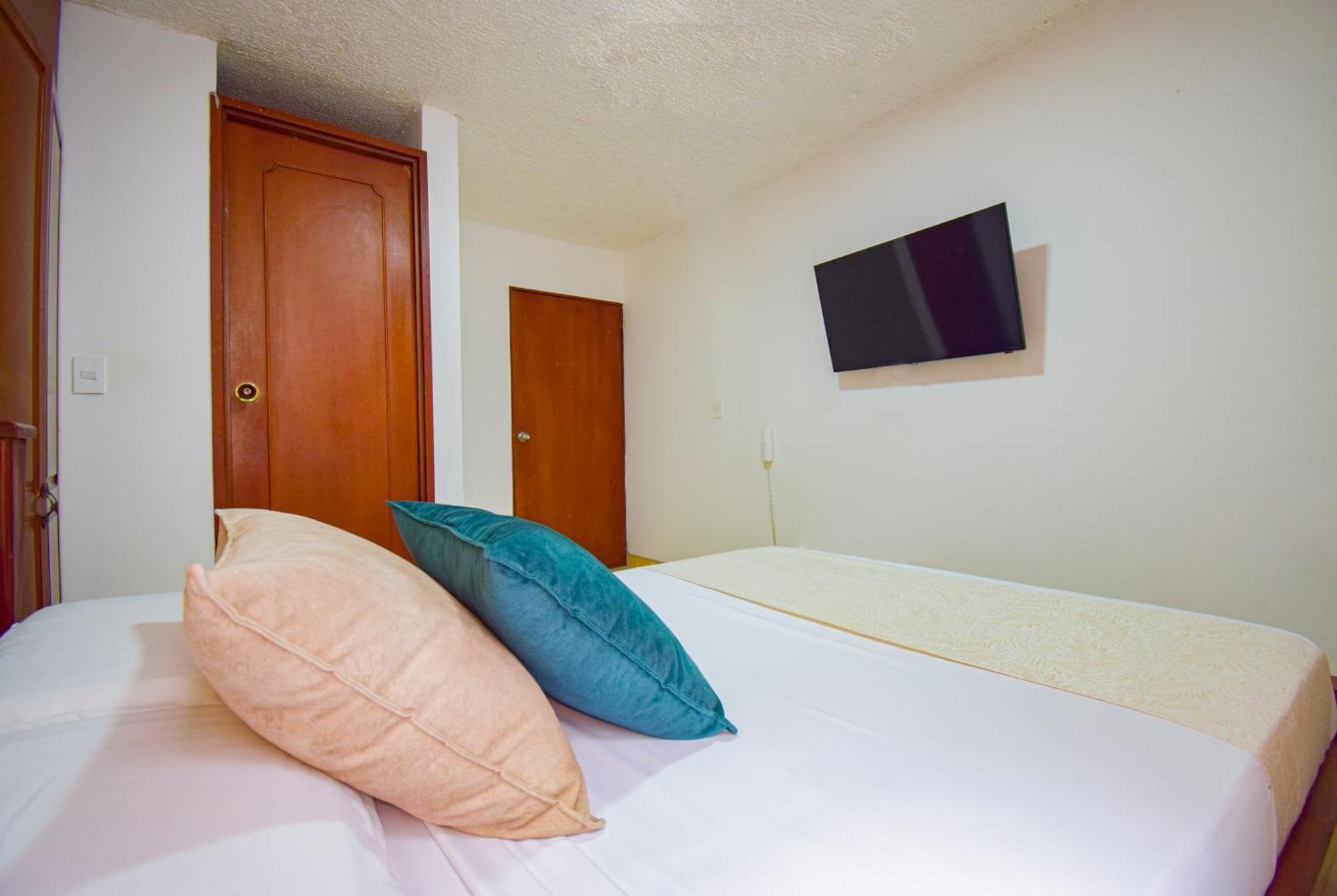 Hotel Toledo Plaza Armenia  Exteriér fotografie